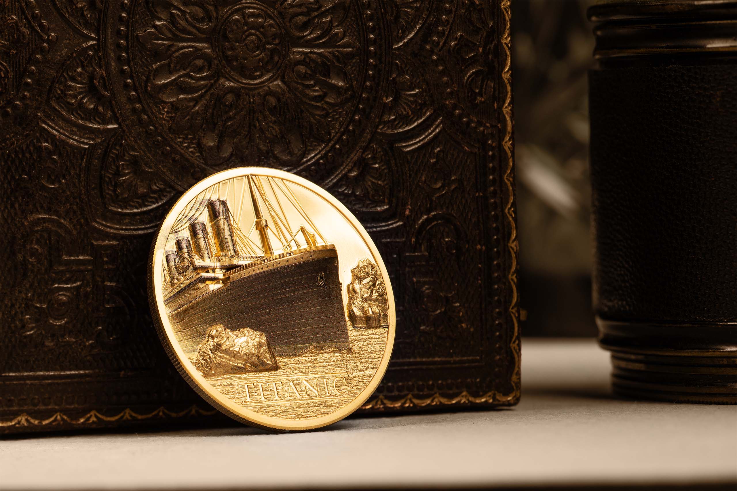 2022 Titanic 1oz Gold Coin
