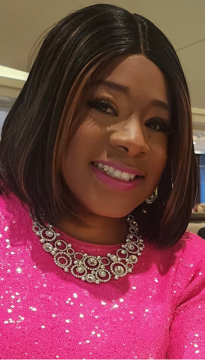 Porscha Lyons loves that 7k allows her to earn an income while giving her children the attention they deserve.